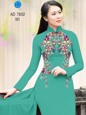 1626665229 157 vai ao dai mau moi vua ra (18)